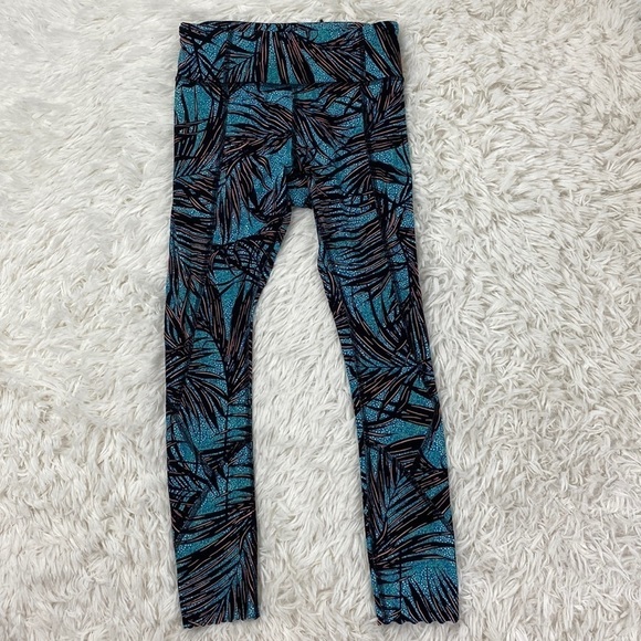 Lululemon Tight Stuff Tight Mini Palm Lace Tofino Teal Multi - Picture 2 of 5